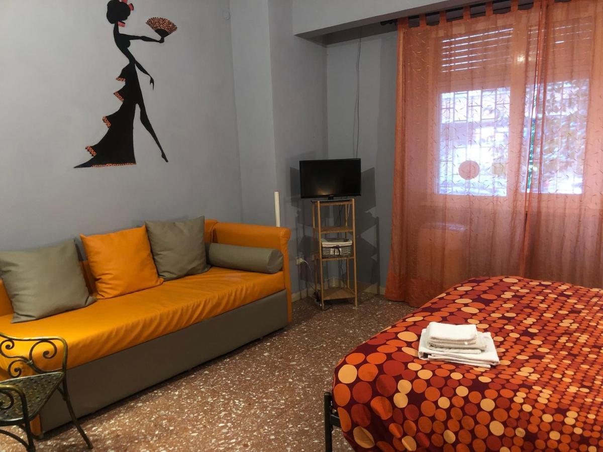 La Donna Garbata Bed & Breakfast Roma Exterior foto